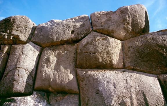 Sacsayhuaman-c03