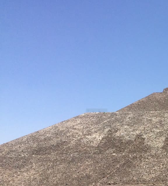 Teotihuacan Pyramid of the sun from the front