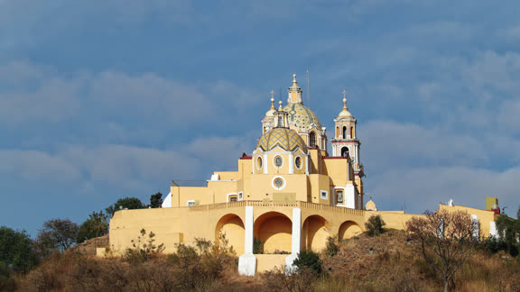 Santuario de Nuestra Señora de los Remedios Cholula 01