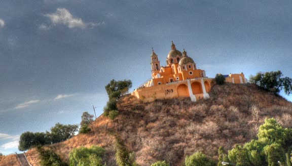 Cholula's skyline - Flickr - Felixe